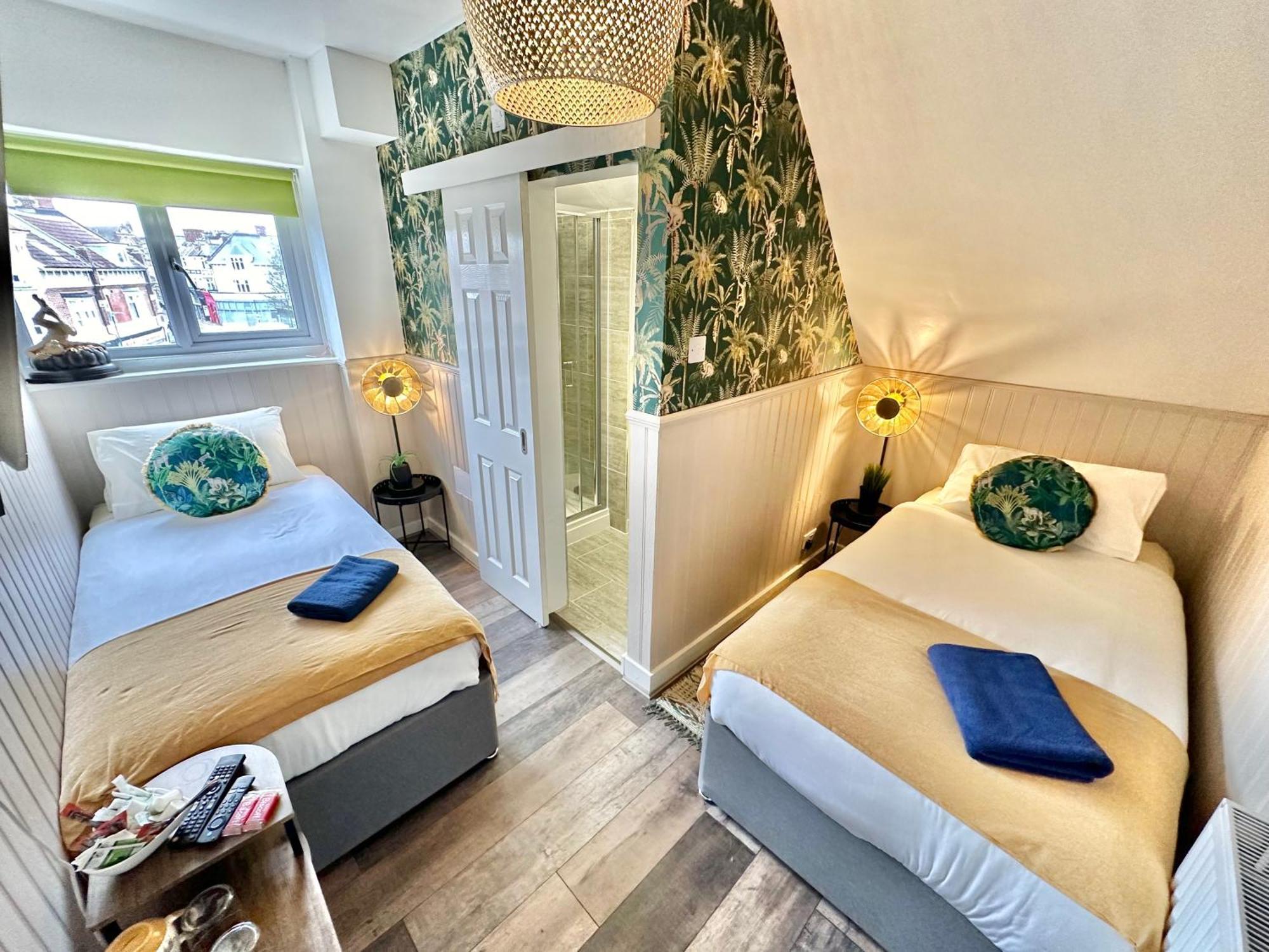 Lemur Lodge - Boutique Apartments - Short Stroll To The Beach Bournemouth Ngoại thất bức ảnh